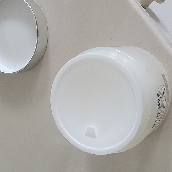 IT Cosmetics Bye Bye Makeup 3-in-1 Makeup Melting Cleansing Balm NEW - Picture 4 of 5